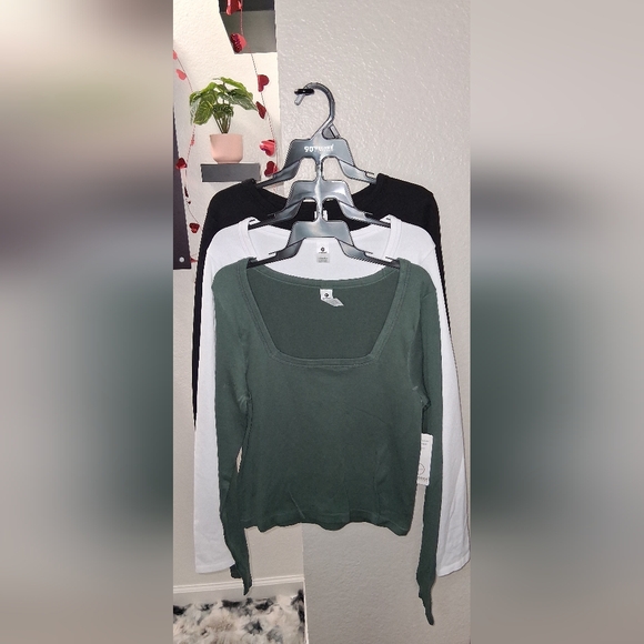 90 Degree By Reflex 3PKRibbed Seamless Crew,Scoop and Square Neck Long SleeveTop - Picture 6 of 10